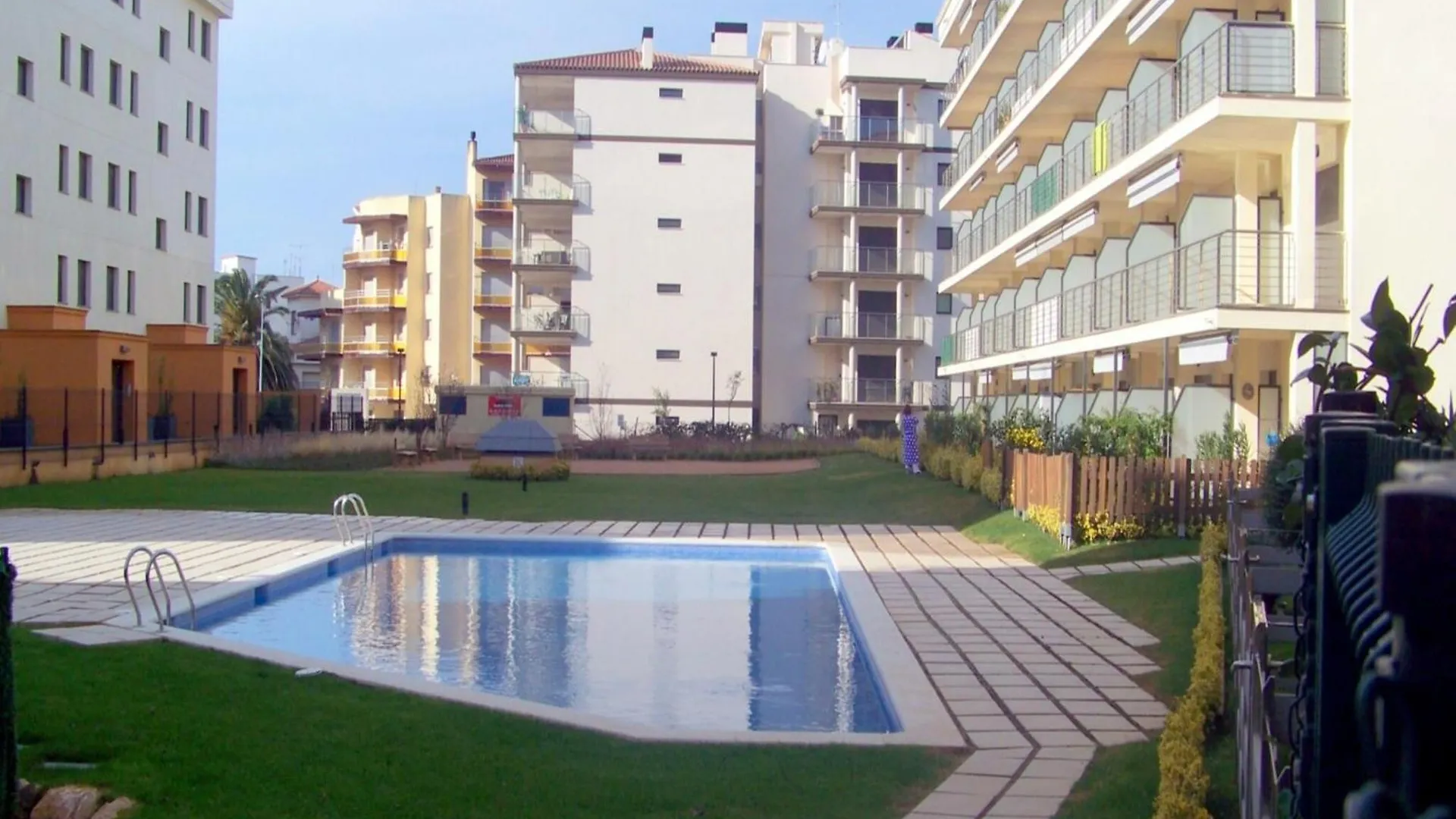 Cozy Apartment With Furniture Ρόζες Ισπανία