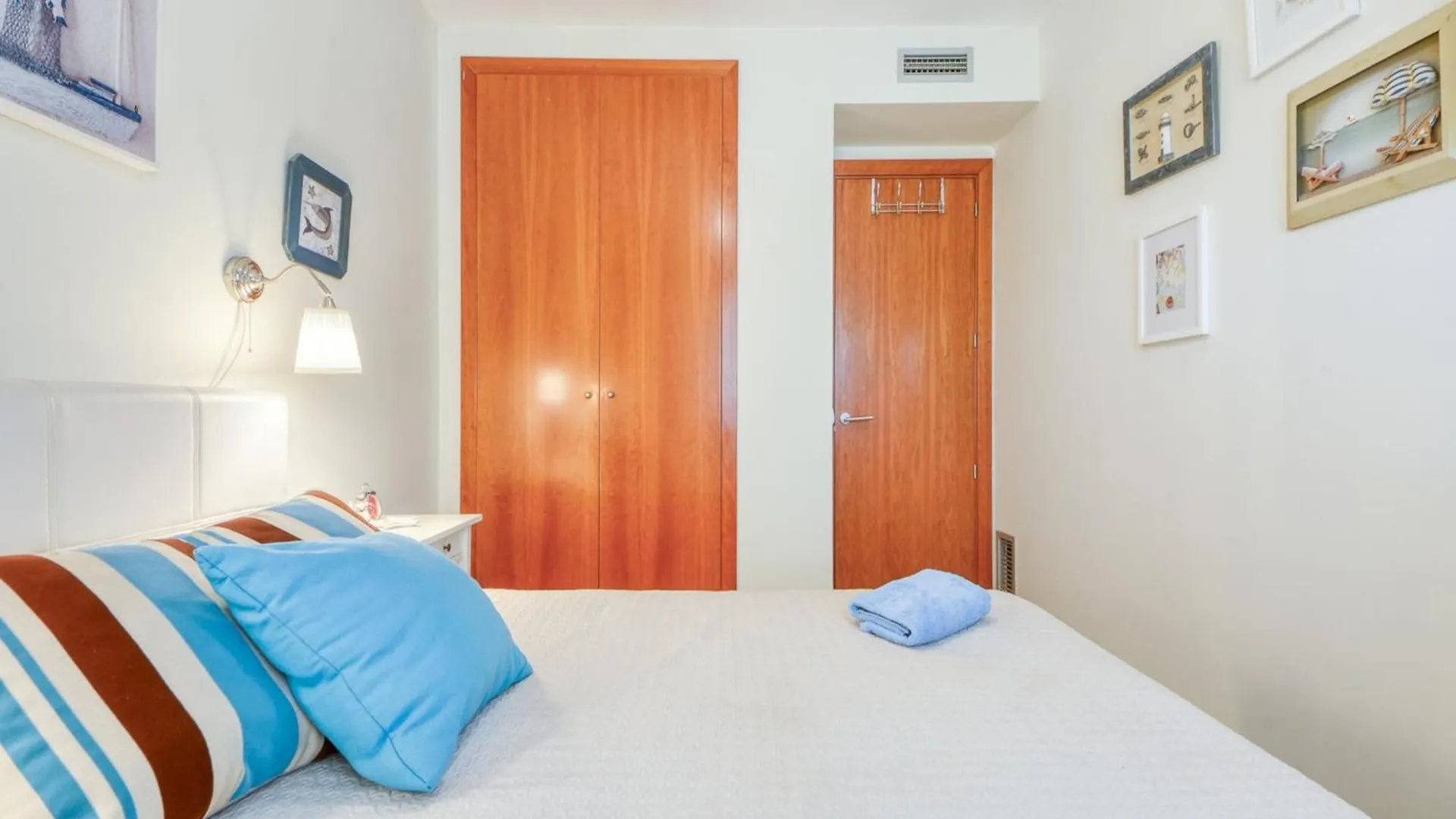 Cozy Apartment With Furniture Ρόζες 0*,  Ισπανία